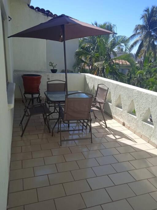 Hermoso Apartamento En Manzanillo Con Alberca Y Cancha De Tenis, Ideal Para Relajarse Y Disfrutar De Una Escapada Tranquila En El Paraiso Tropical 外观 照片