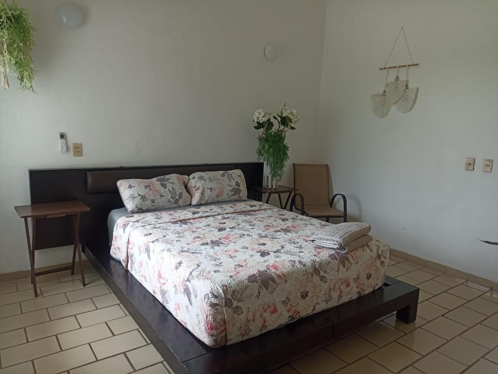 Hermoso Apartamento En Manzanillo Con Alberca Y Cancha De Tenis, Ideal Para Relajarse Y Disfrutar De Una Escapada Tranquila En El Paraiso Tropical 外观 照片
